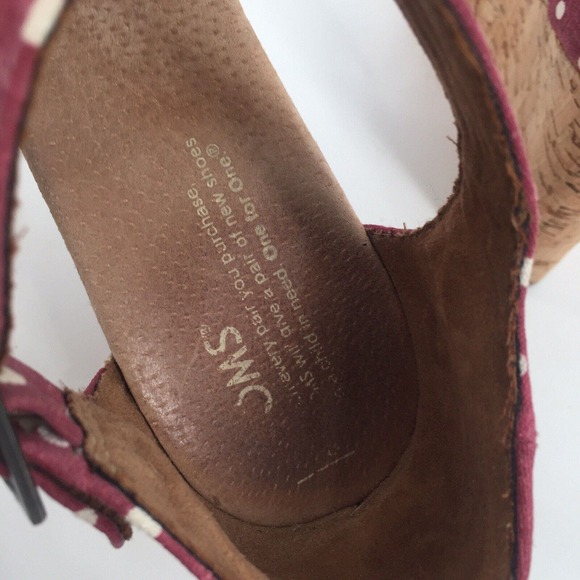 Toms Polka Dot Cork Wedge Sandals Size 8 Burgundy Red White Summer Casual - Picture 4 of 9